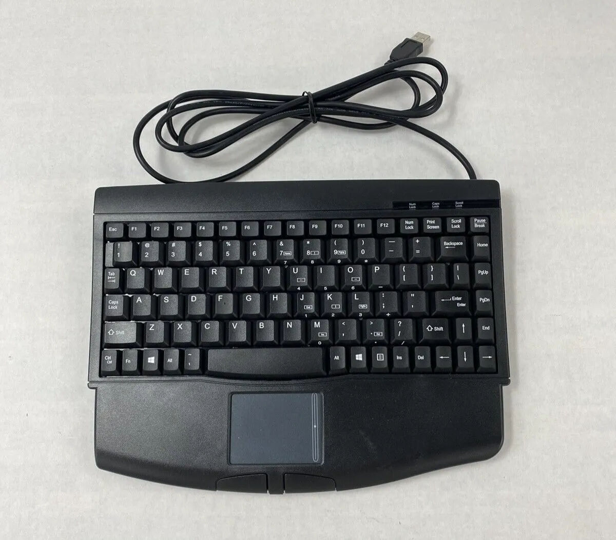 Adesso ACK-540UB Mini Touchpad Wired Keyboard Tested