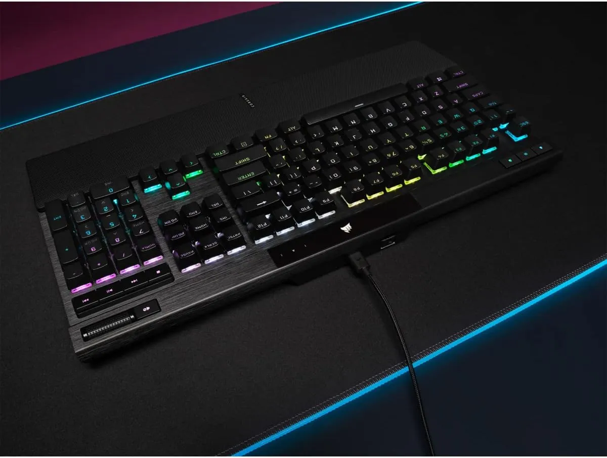 【優惠價】Corsair K70 RGB PRO Mechanical Gaming Keyboard with PBT DOUBLE SHOT PRO Keycaps - CHERRY® MX Red CH-9109410-NA