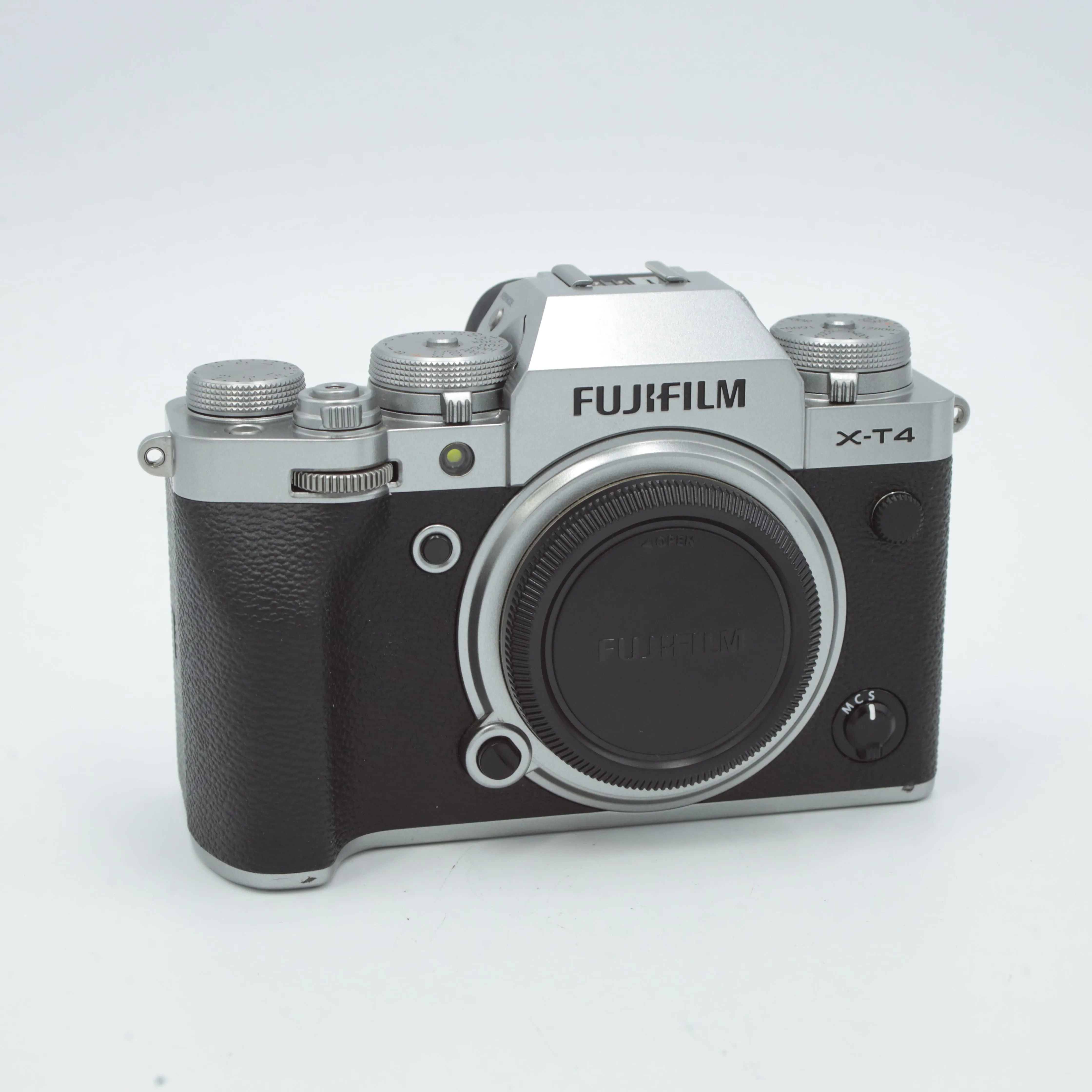 FUJIFILM X-T4 Mirrorless Camera (Silver) *USED*