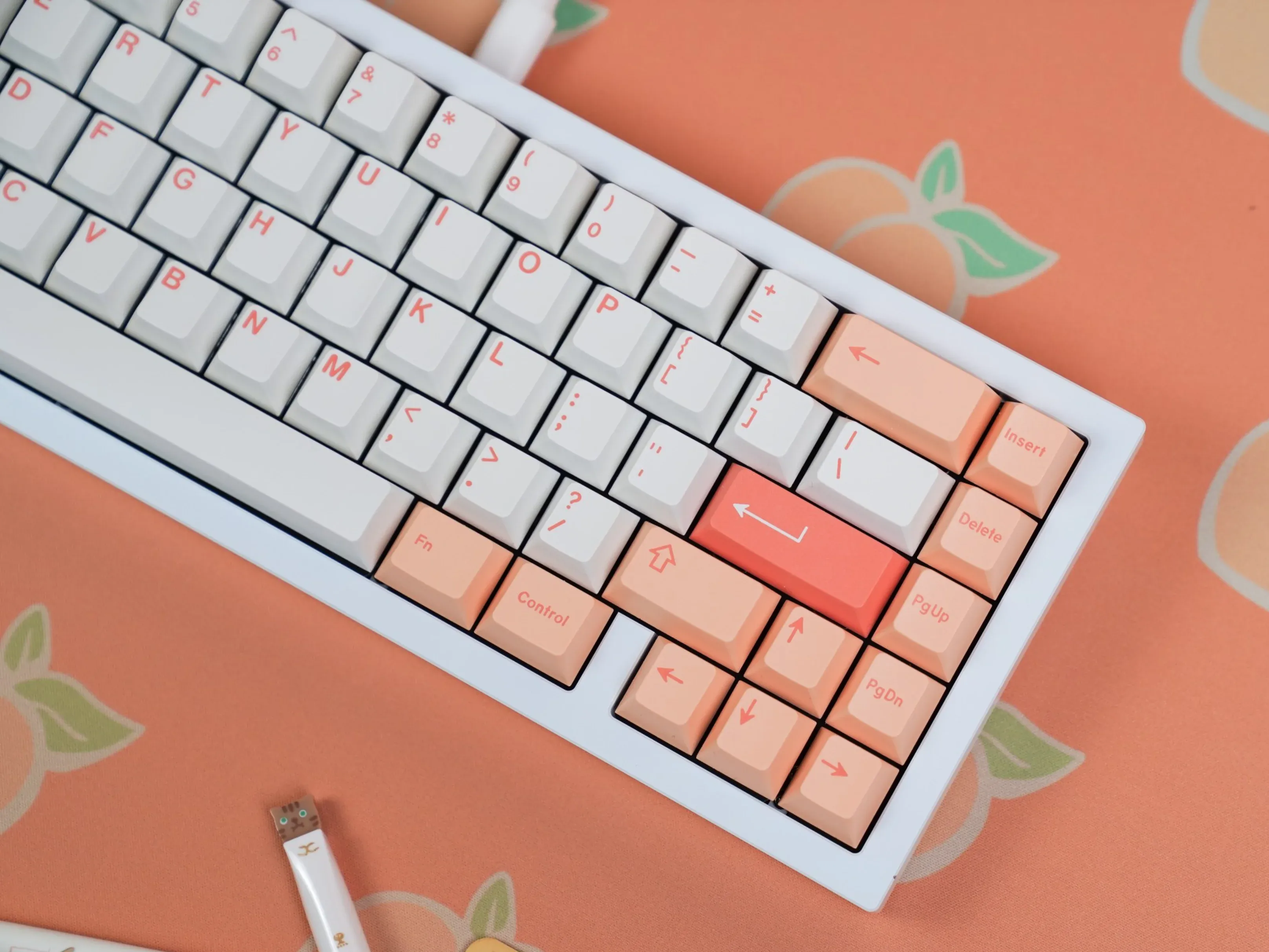 GMK Peaches n Cream Lite