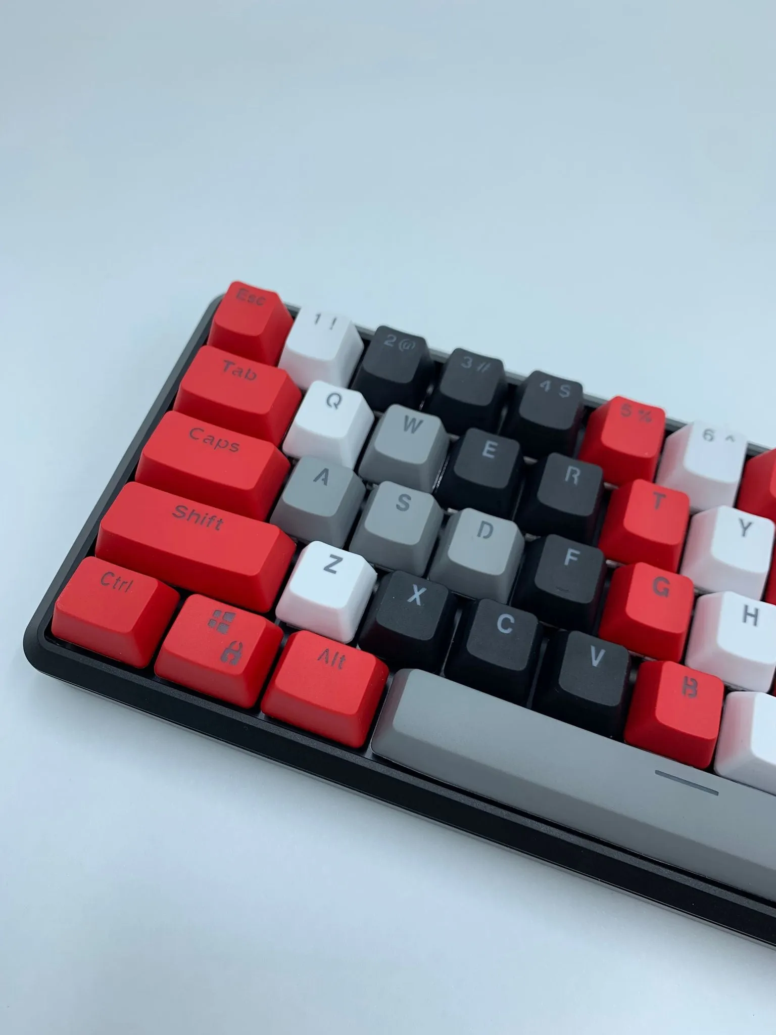 Hotswap 65% Mechanical Keyboard - Blood Demon