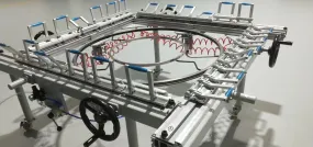 Mechanical stretching machine