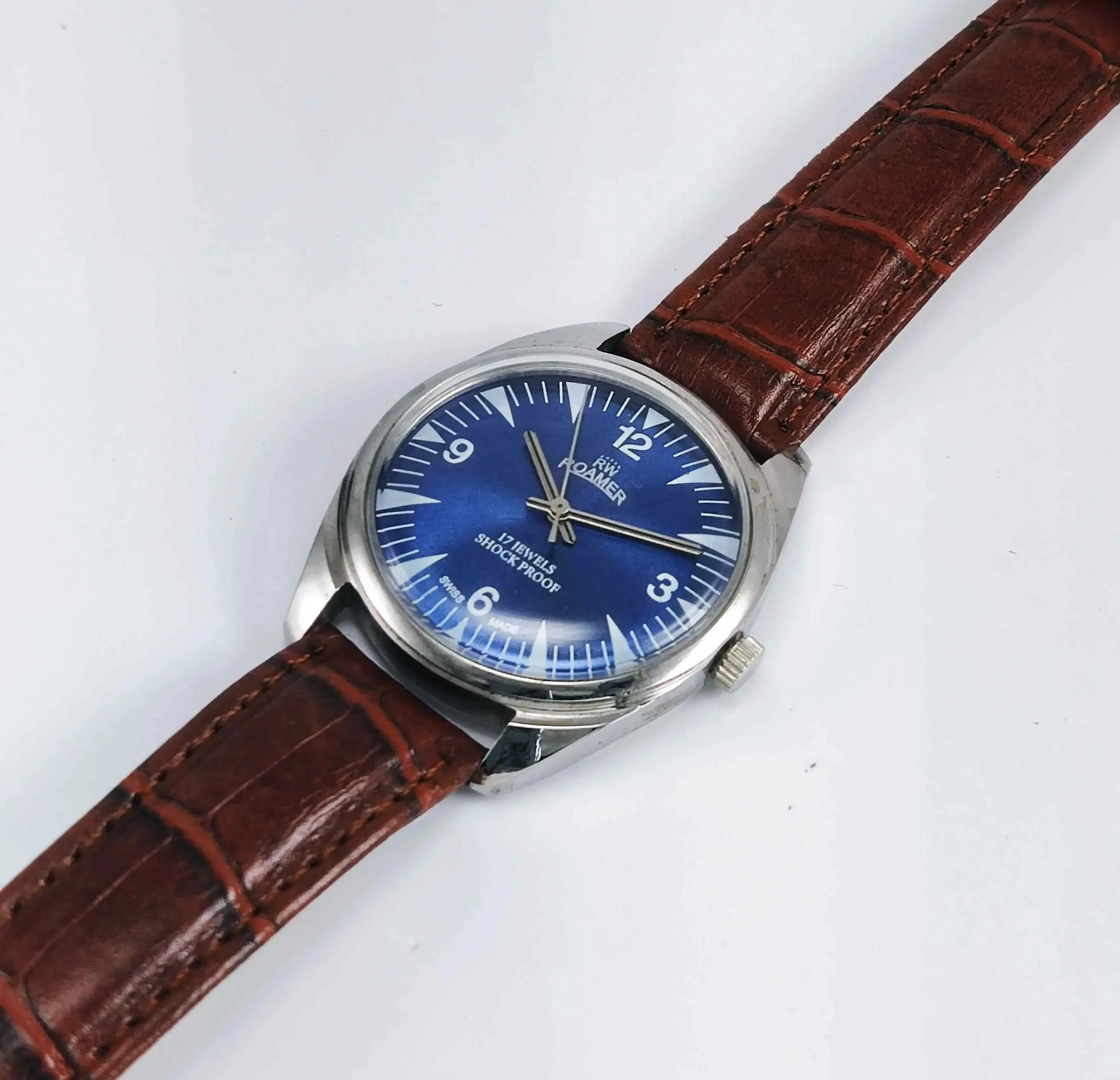 Roamer 17 Jewels Shock Proof Mechanical Handwinding Blue Dial Men's Watch